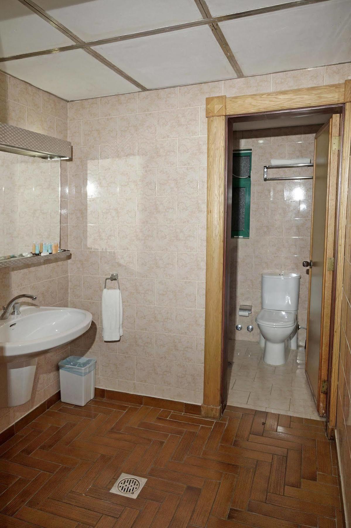 Mansour Plaza Hotel Apartments Dammám Kültér fotó